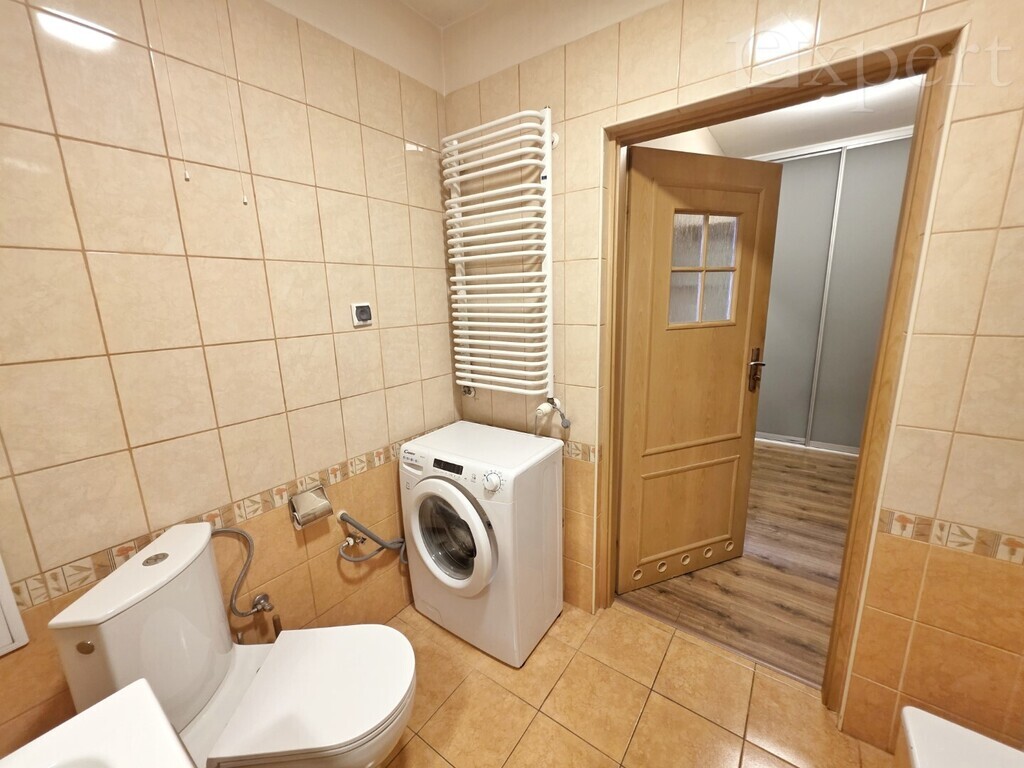 Duża kawalerka z balkonem na 1 piętrze (6)