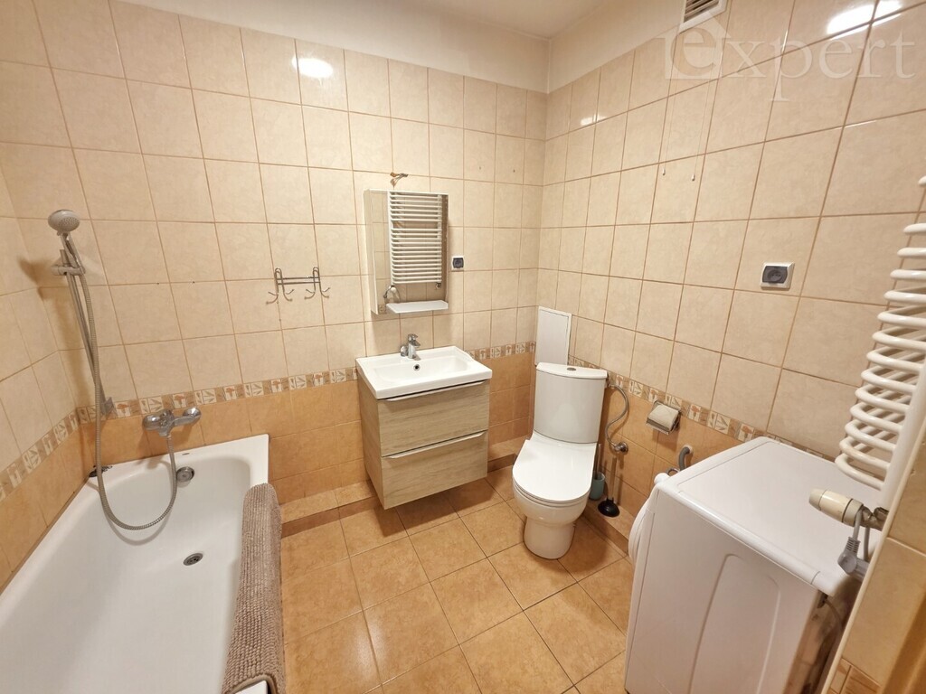 Duża kawalerka z balkonem na 1 piętrze (7)