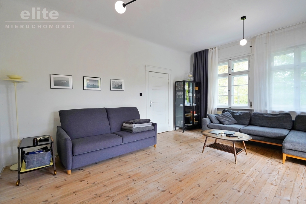 Mieszkanie w zabytkowej willi 179m2 (2)