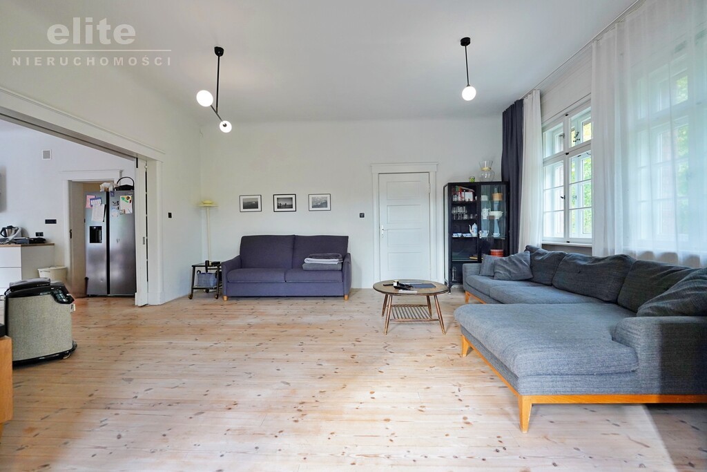 Mieszkanie w zabytkowej willi 179m2 (3)