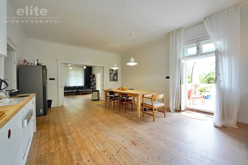 Mieszkanie w zabytkowej willi 179m2 (10)