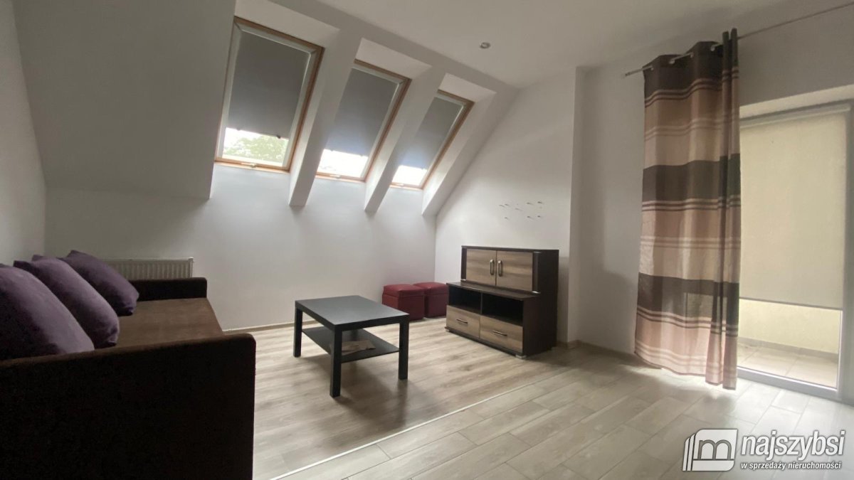 Nowogard-na wynajem 2 pokoje częsciowo umeblowane (3)