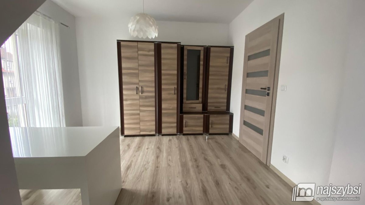 Nowogard-na wynajem 2 pokoje częsciowo umeblowane (4)