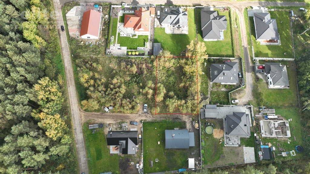 Działka z warunkami zabudowy 965m2 Dobra (1)