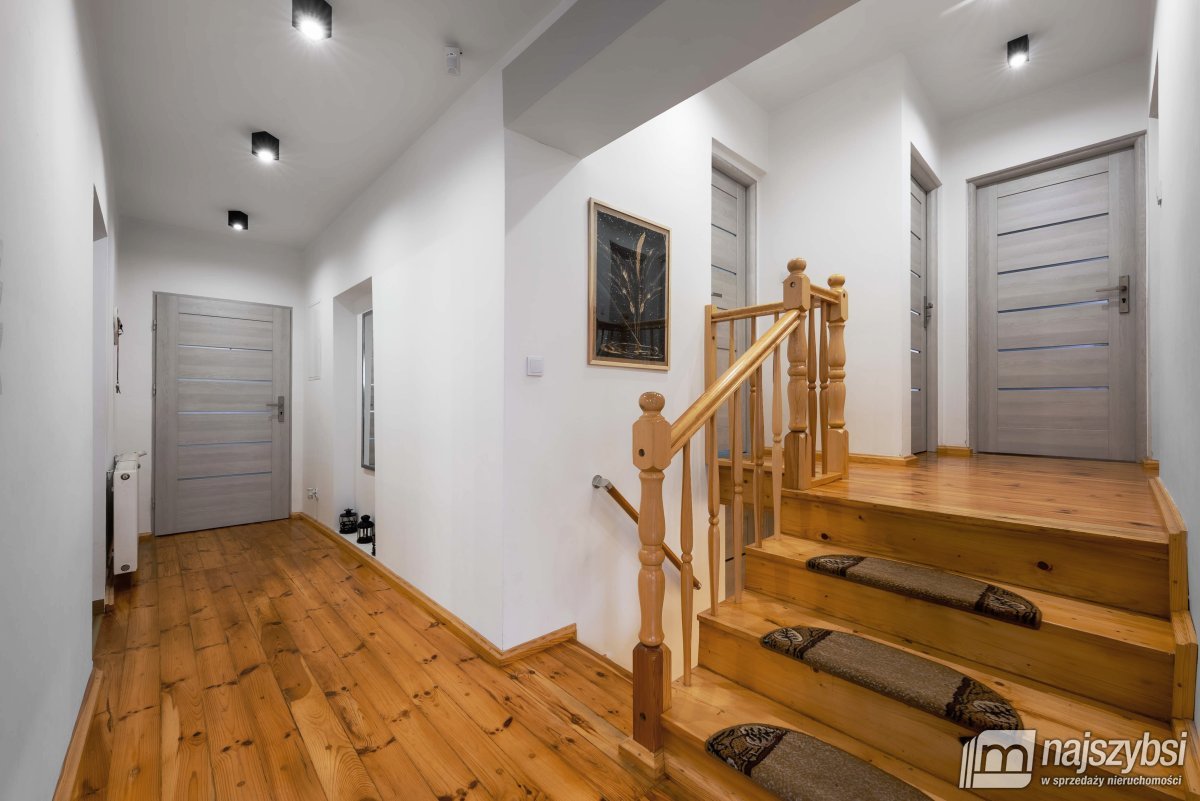 Połczyn-Zdrój - dom jednorodzinny na uboczu miasta (15)