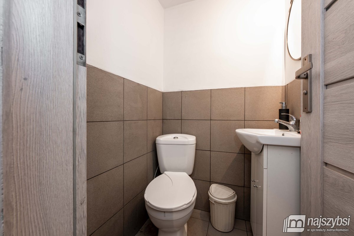 Połczyn-Zdrój - dom jednorodzinny na uboczu miasta (30)