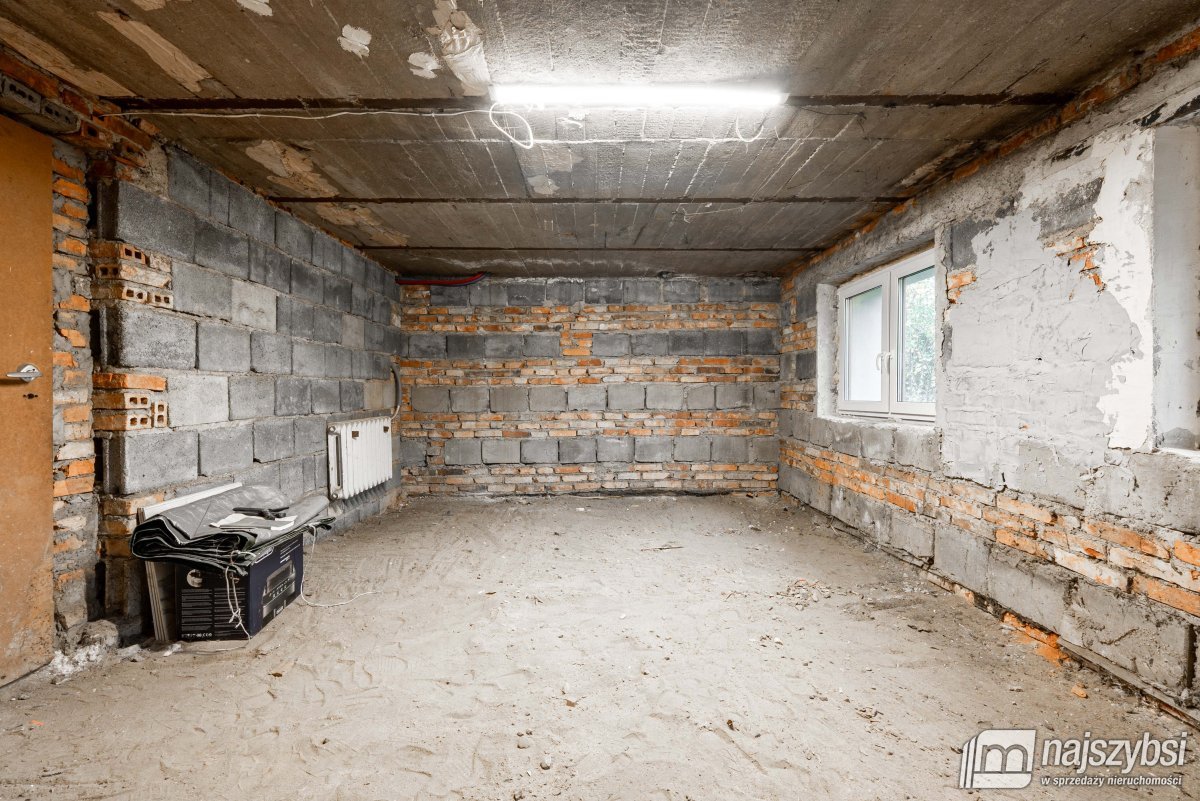 Połczyn-Zdrój - dom jednorodzinny na uboczu miasta (32)