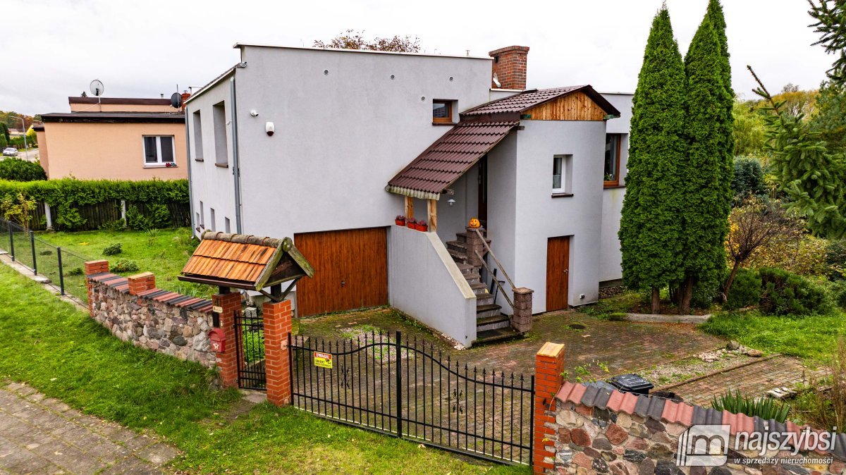 Połczyn-Zdrój - dom jednorodzinny na uboczu miasta (6)