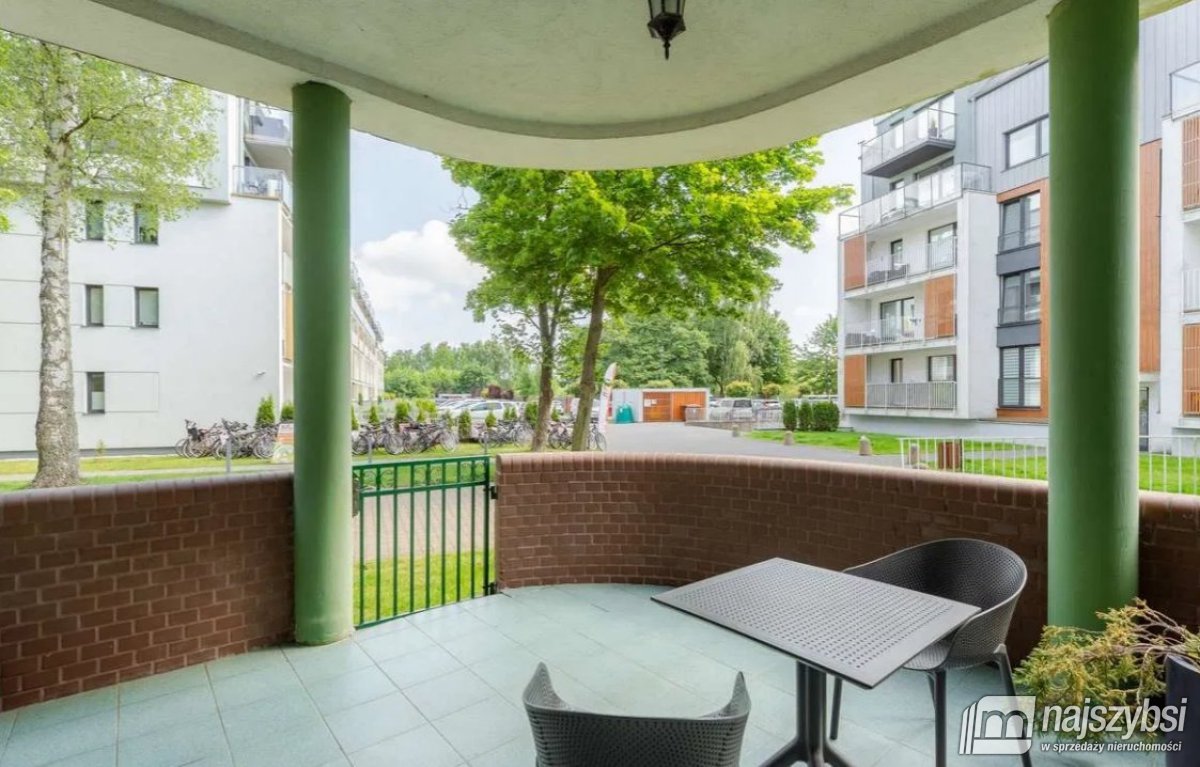KOŁOBRZEG - LUKSUSOWE MIESZKANIE Z OGRODEM 212 M2 (14)