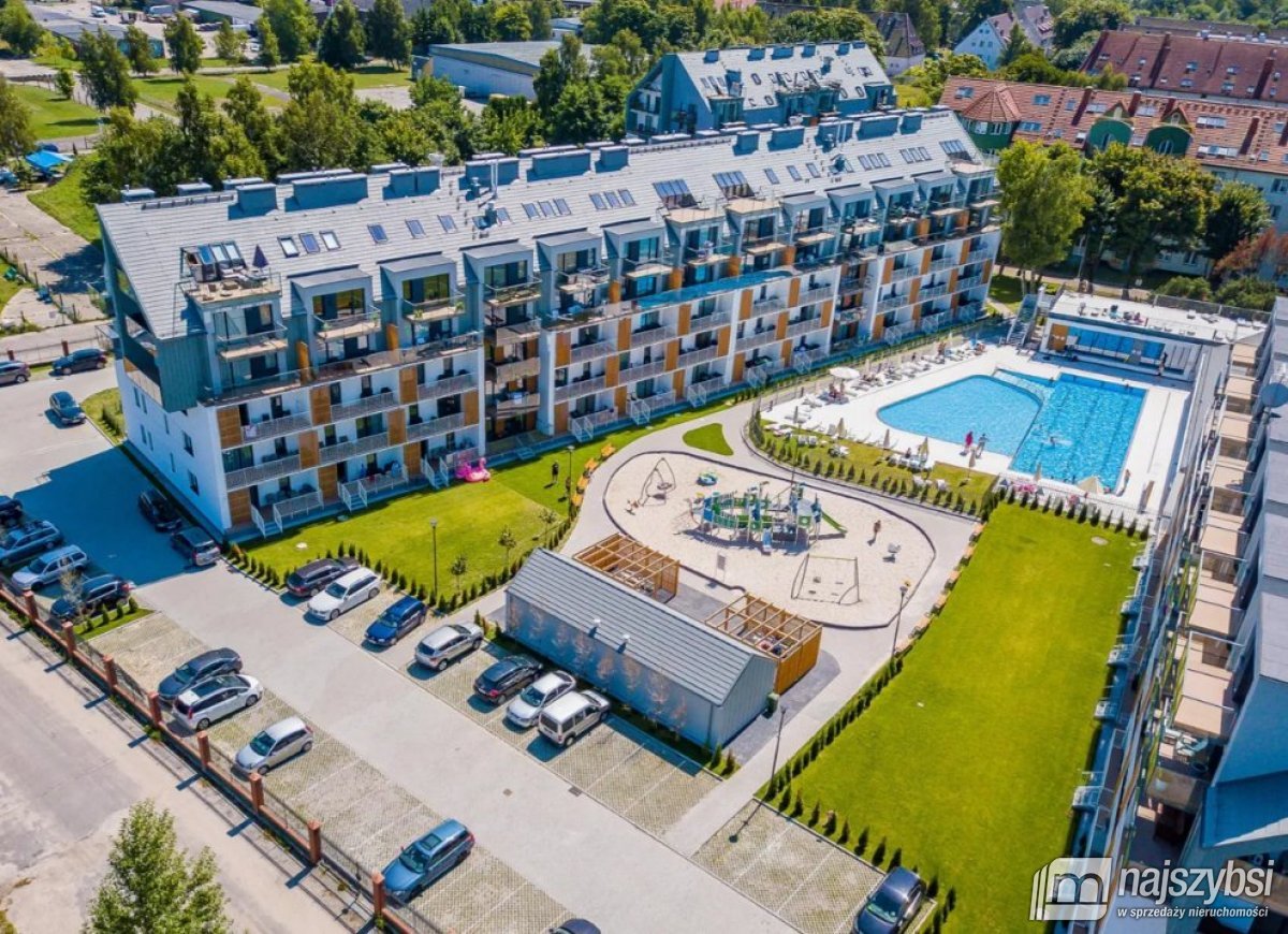 KOŁOBRZEG - LUKSUSOWE MIESZKANIE Z OGRODEM 212 M2 (16)