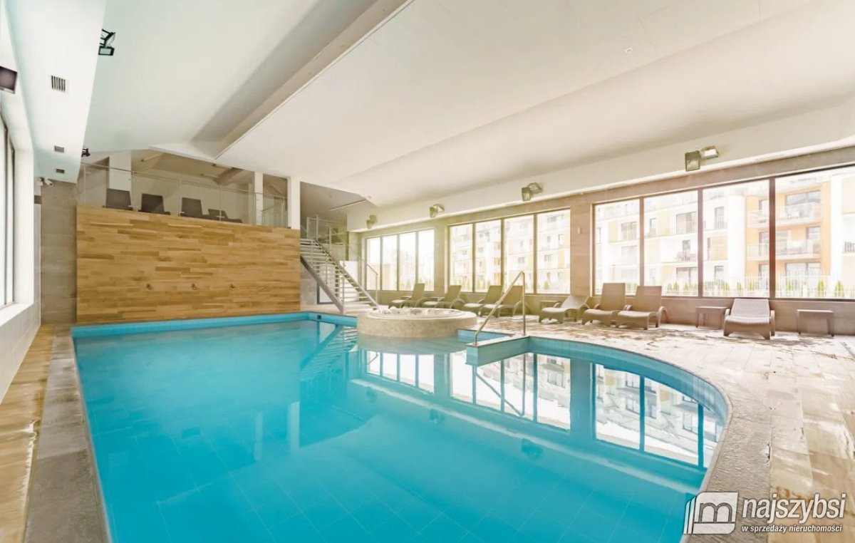 KOŁOBRZEG - LUKSUSOWE MIESZKANIE Z OGRODEM 212 M2 (17)