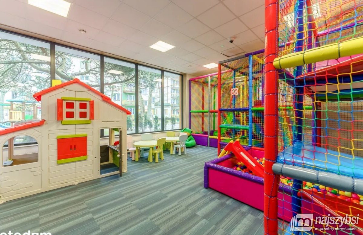 KOŁOBRZEG - LUKSUSOWE MIESZKANIE Z OGRODEM 212 M2 (18)