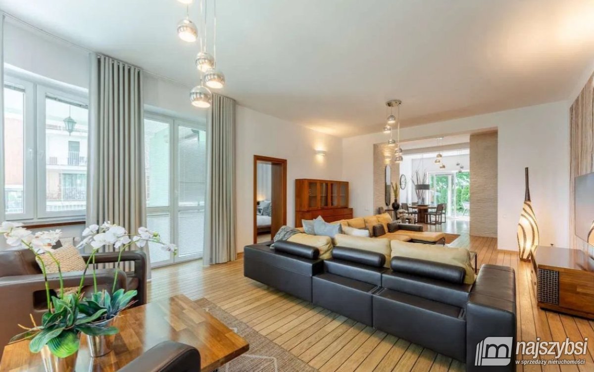 KOŁOBRZEG - LUKSUSOWE MIESZKANIE Z OGRODEM 212 M2 (3)