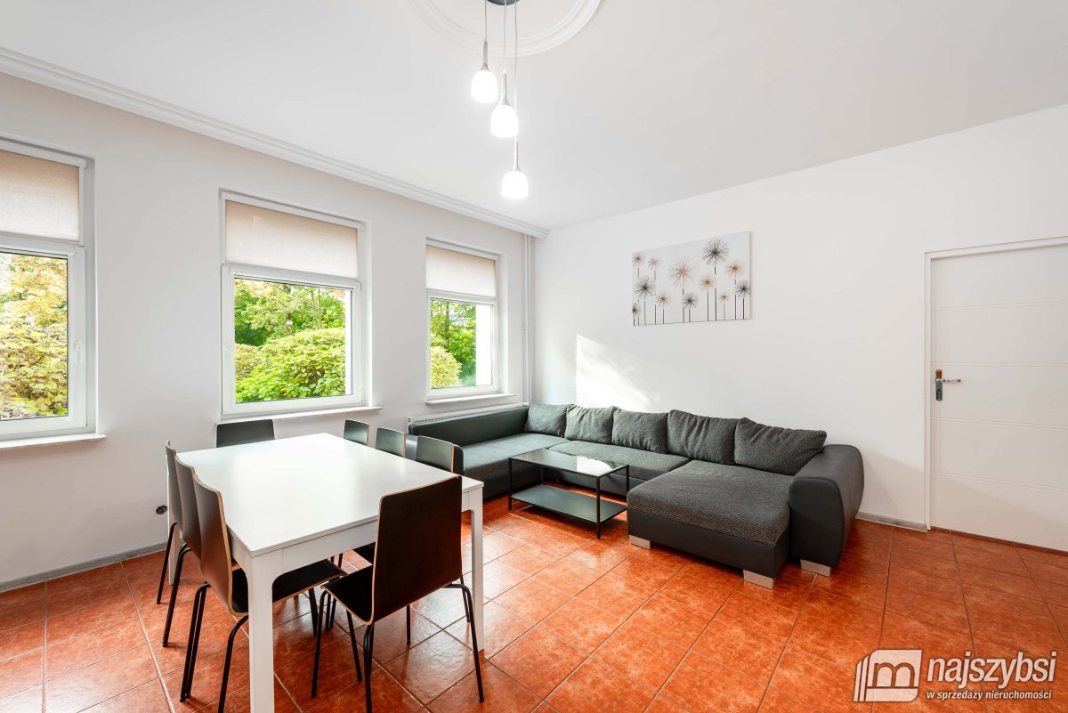 KOŁOBRZEG-PRZESTRONNE MIESZKANIE 82 M2 W PODCZELU (4)