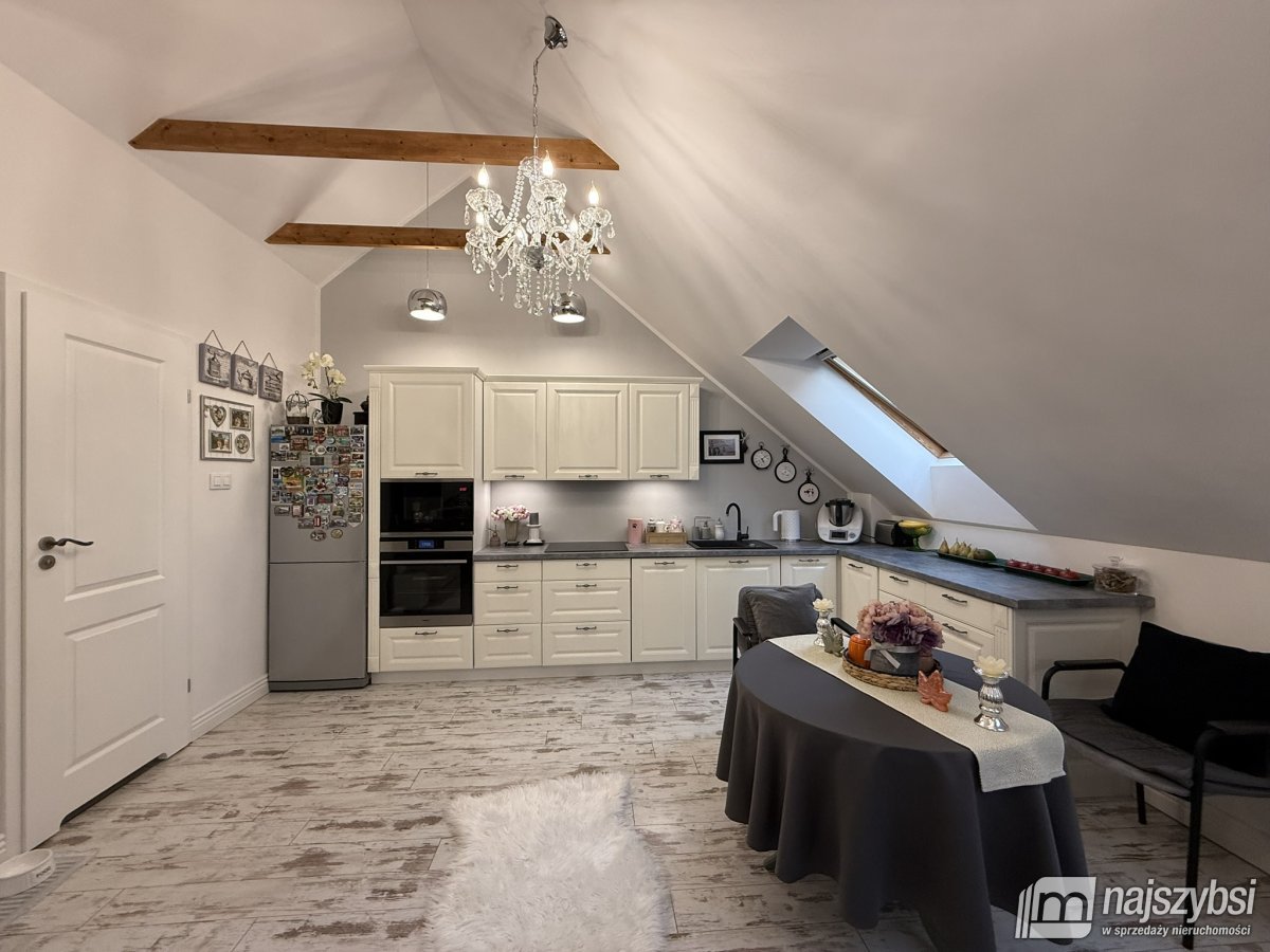 Nowogard - dom z dwoma mieszkaniami blisko centrum (3)