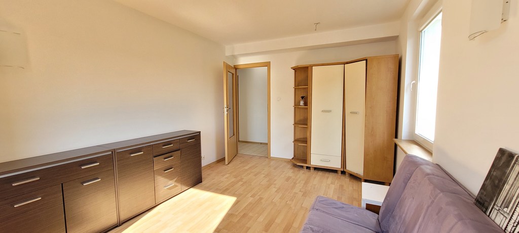 4 pokoje, taras, winda, zielona okolica! (4)