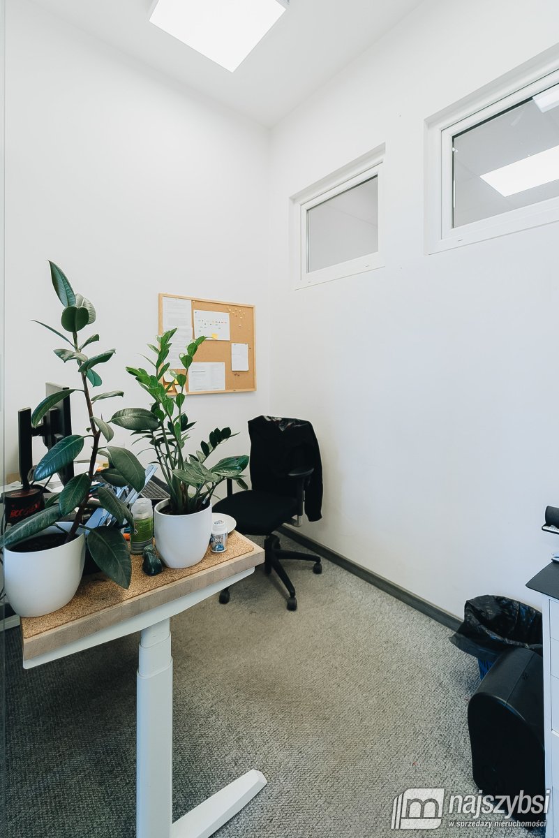 STARGARD - Przestronny lokal na parterze  (13)