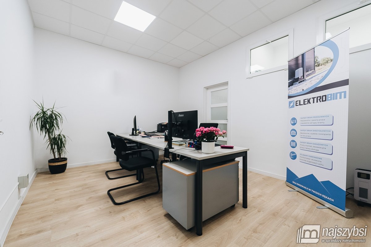 STARGARD - Przestronny lokal na parterze  (14)