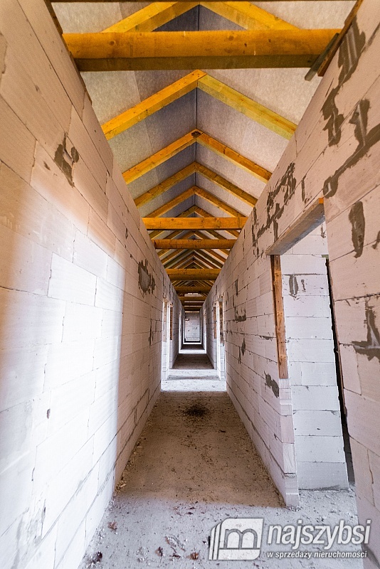 ***Dom weselny 998m2 tylko 4km od Łukęcina*** (9)