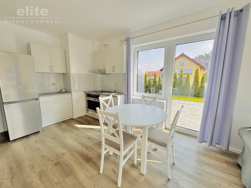 Wolin, mieszkanie w domu, ogródek, m. postojowe (3)