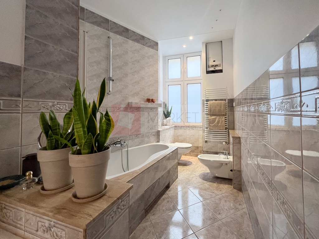 119,77 m2 mieszkanie w kamienicy Szczecin. (12)