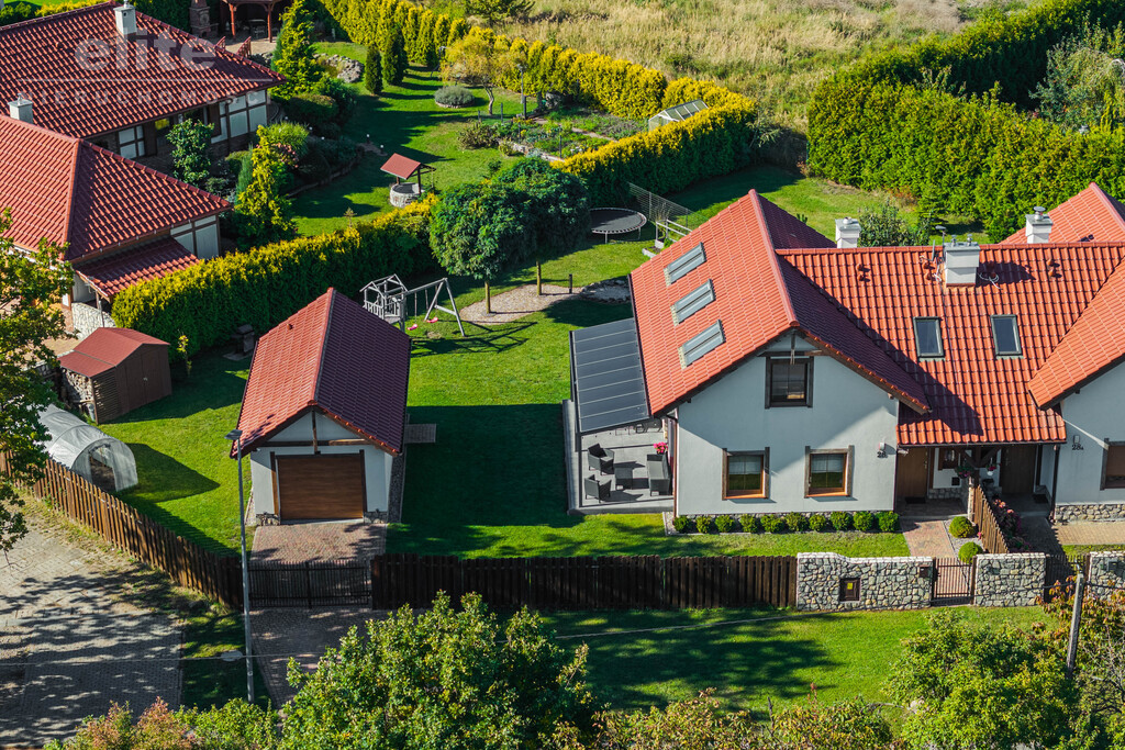 Na sprzedaż śliczny bliźniak 155m2 pod Szczecinem (1)