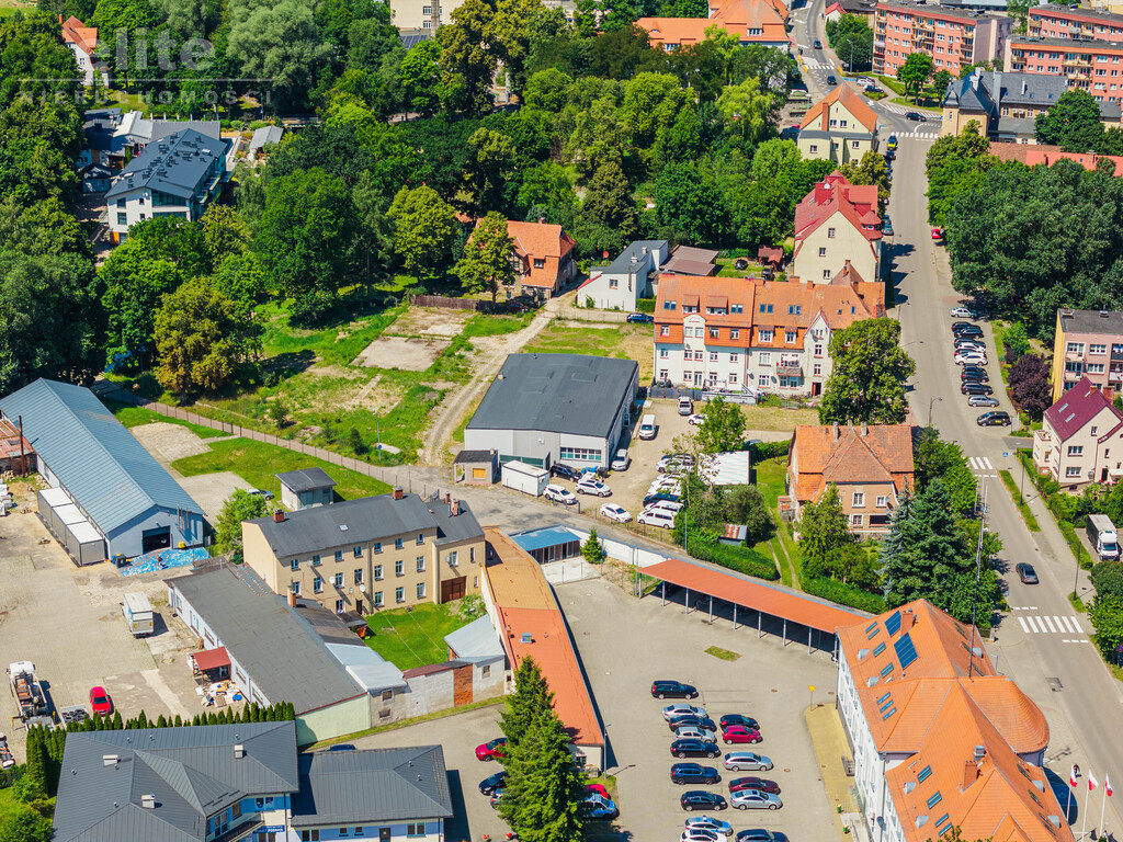 Budynek handlowo-usługowy w Drawsku Pomorskim (2)