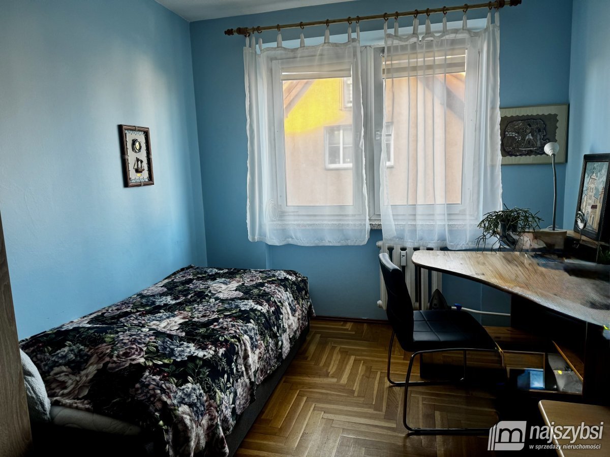 Szczecin- przestronne 4 -pokojowe mieszkanie (2)