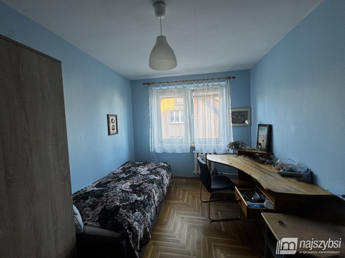 Szczecin- przestronne 4 -pokojowe mieszkanie (3)