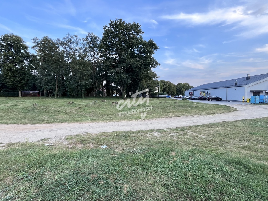 Działka inwestycyjna pod stację paliw i myjnię (6)
