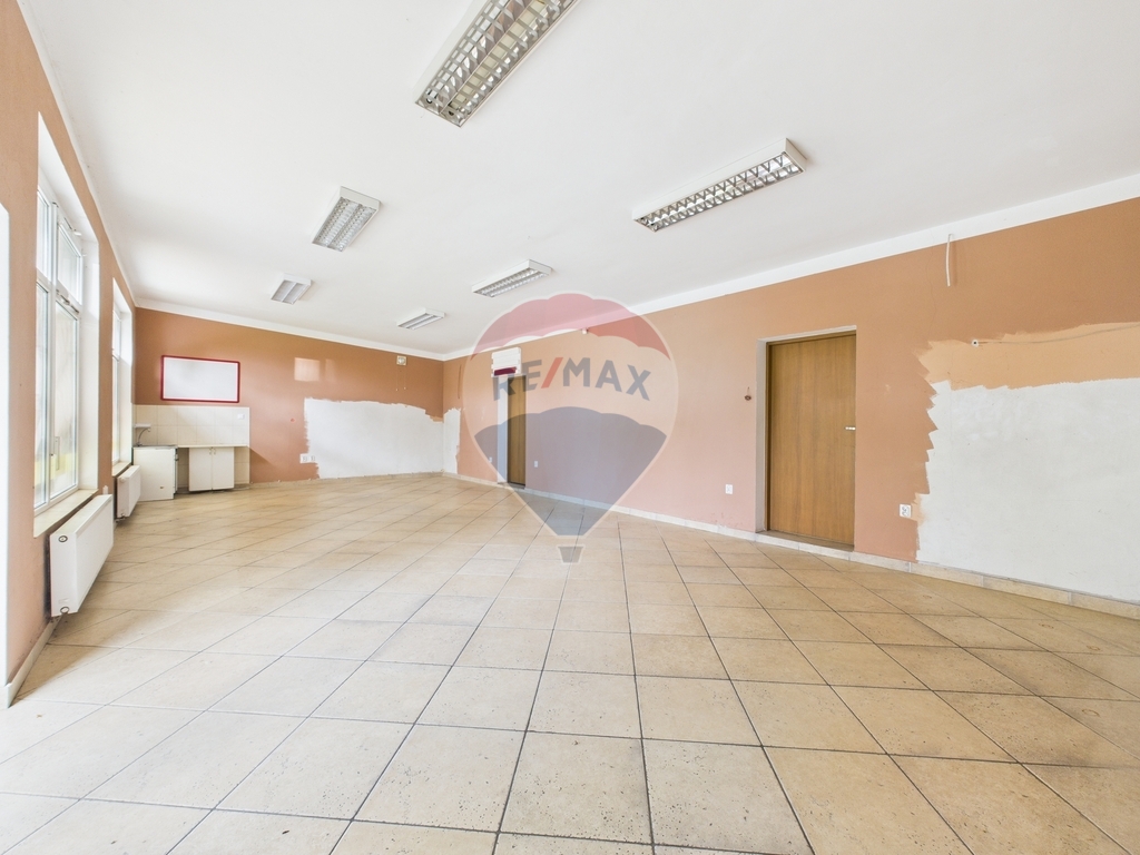 Budynek handlowo-usługowy w Malechowie! (13)