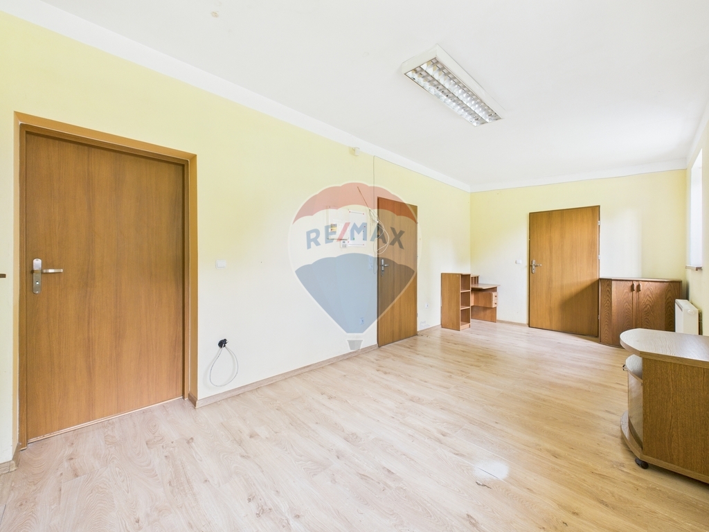 Budynek handlowo-usługowy w Malechowie! (21)