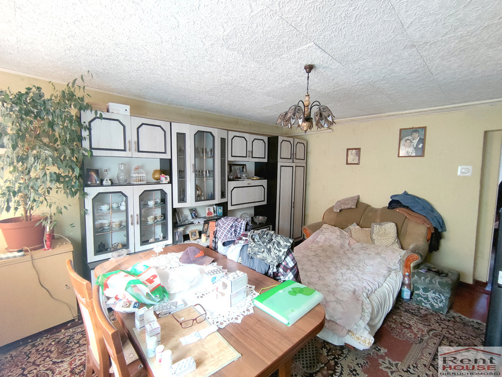 Wolnostojący dom, 3 mieszkania 2 pok, do remontu (20)