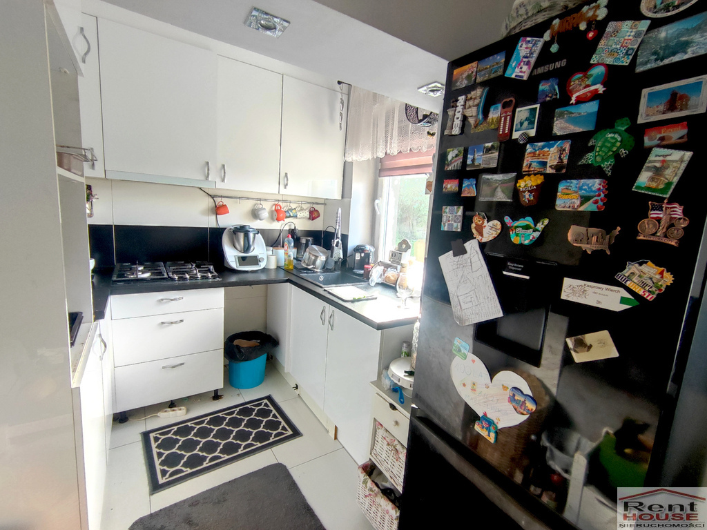 Wolnostojący dom, 3 mieszkania 2 pok, do remontu (7)