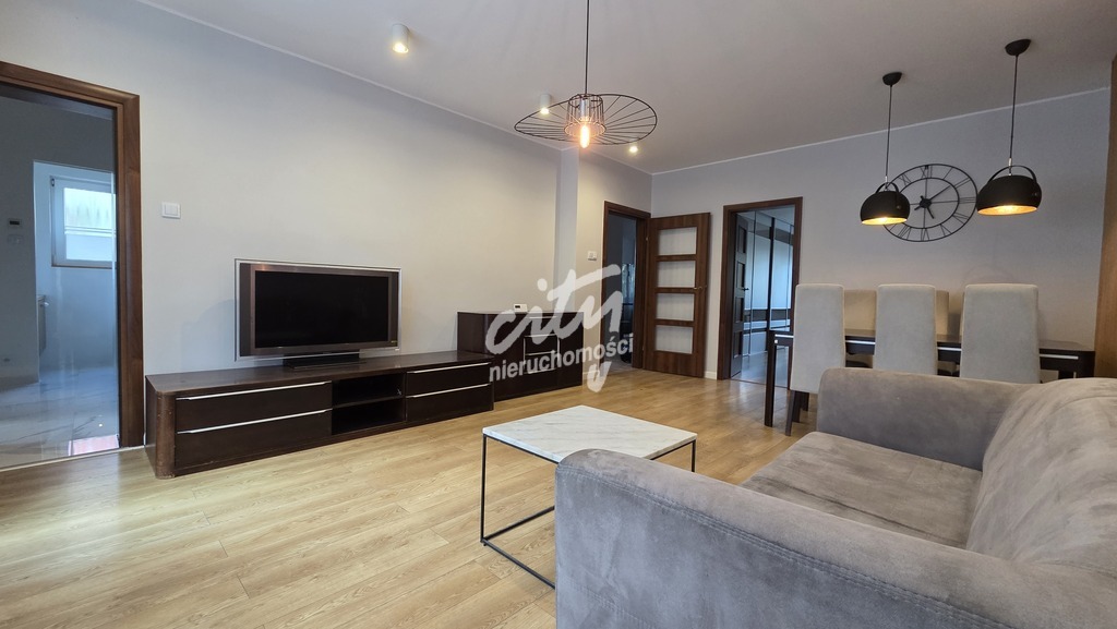 Pogodno! 3 pokoje|osobna kuchania|2 garaże|piwnica (2)