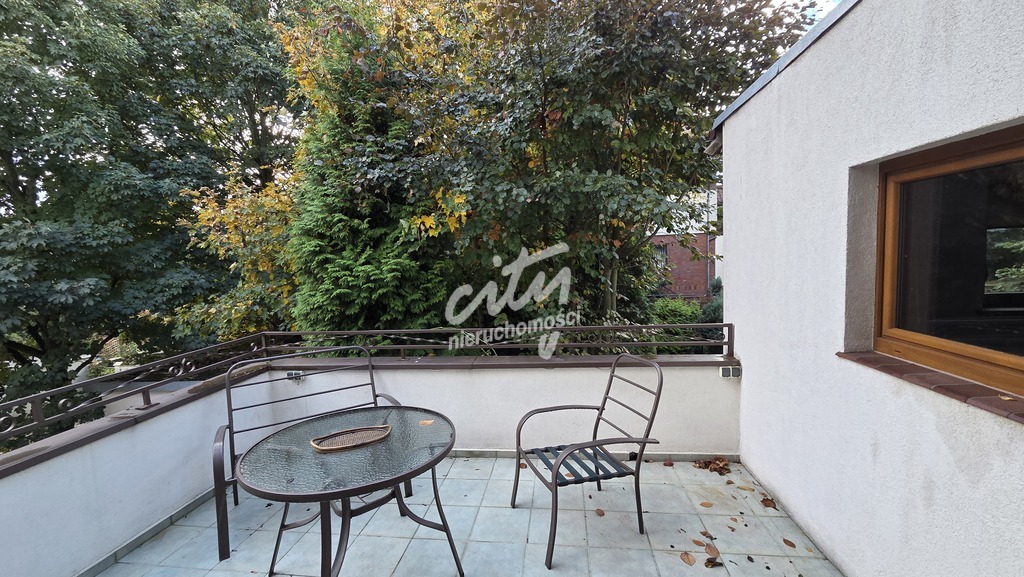 Pogodno! 3 pokoje|osobna kuchania|2 garaże|piwnica (8)