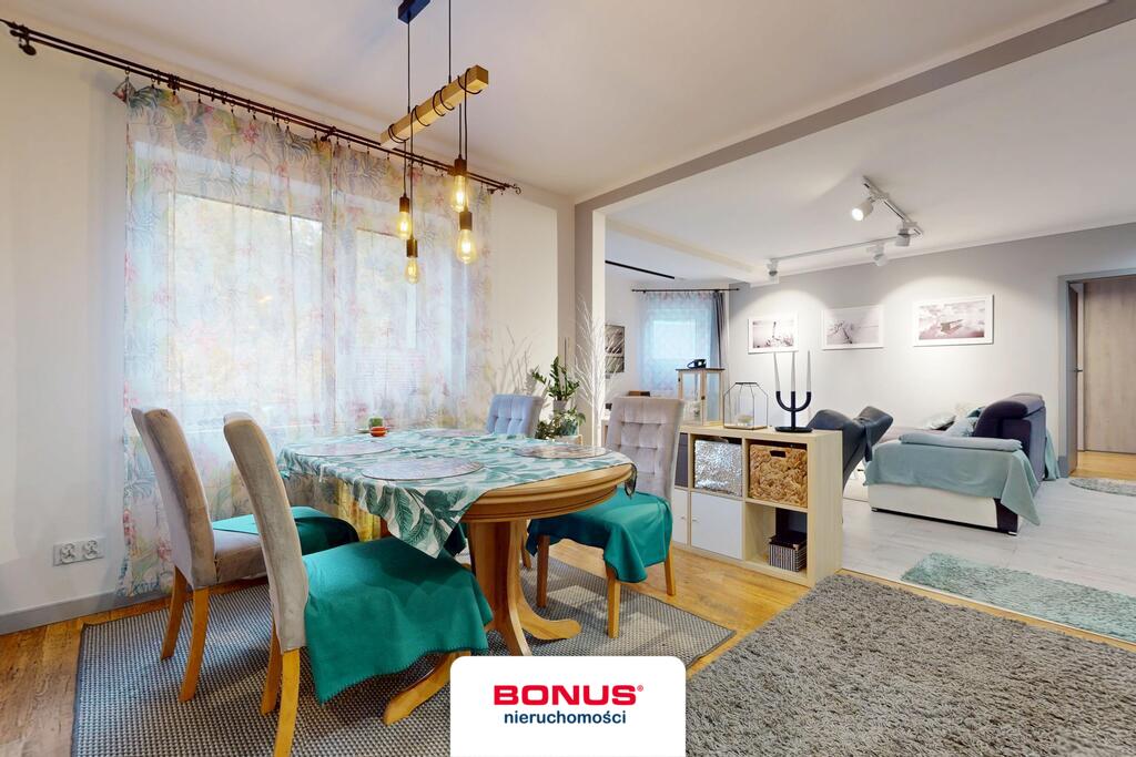 Atrakcyjne piętro domu z ogrodem i dwoma garażami. (2)