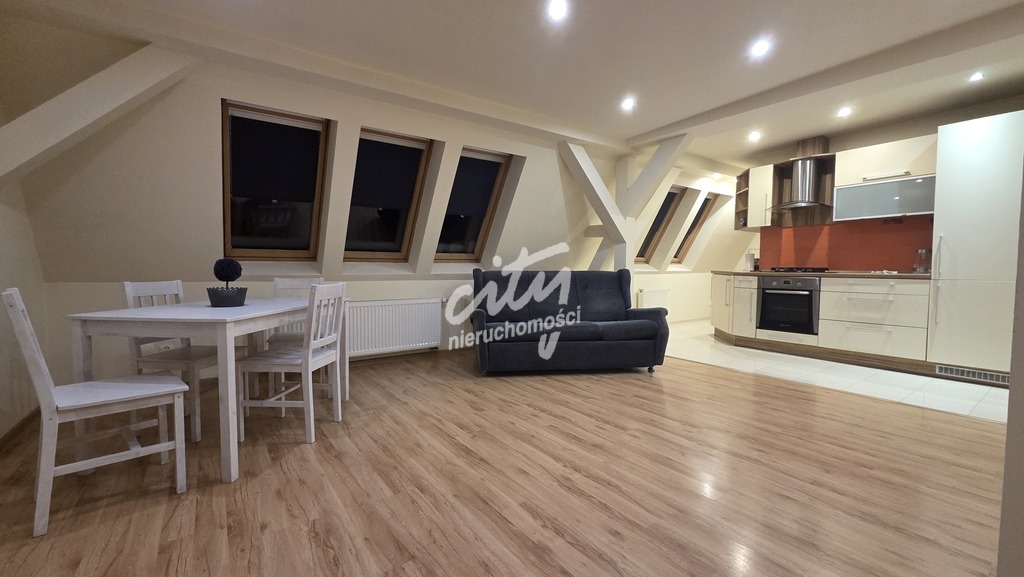 4-pokojowe mieszkanie w centrum ul. 5 Lipca (1)