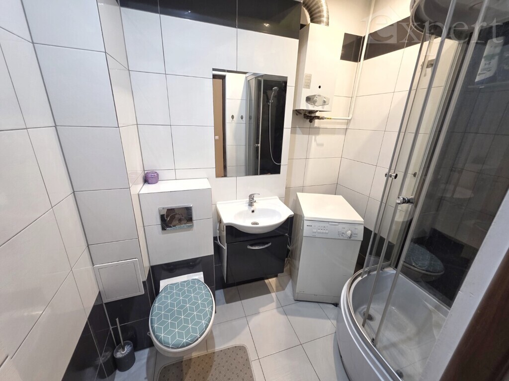 Pierwsze piętro, balkon - dwa pokoje na Krótkiej:) (9)