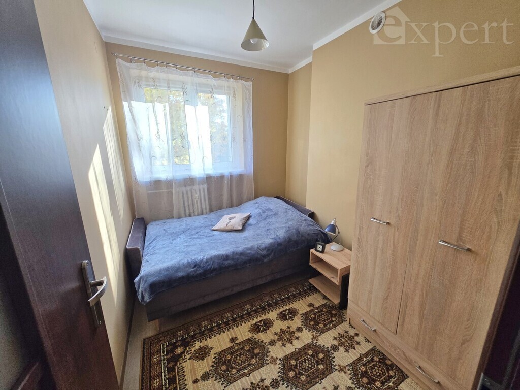 Pierwsze piętro, balkon - dwa pokoje na Krótkiej:) (5)