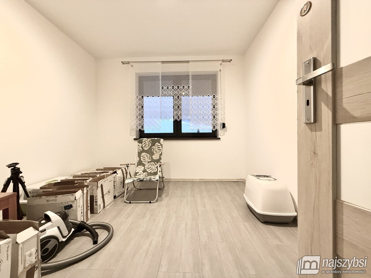 Zaleszczyce - piękny dom wolnostojący
 (11)