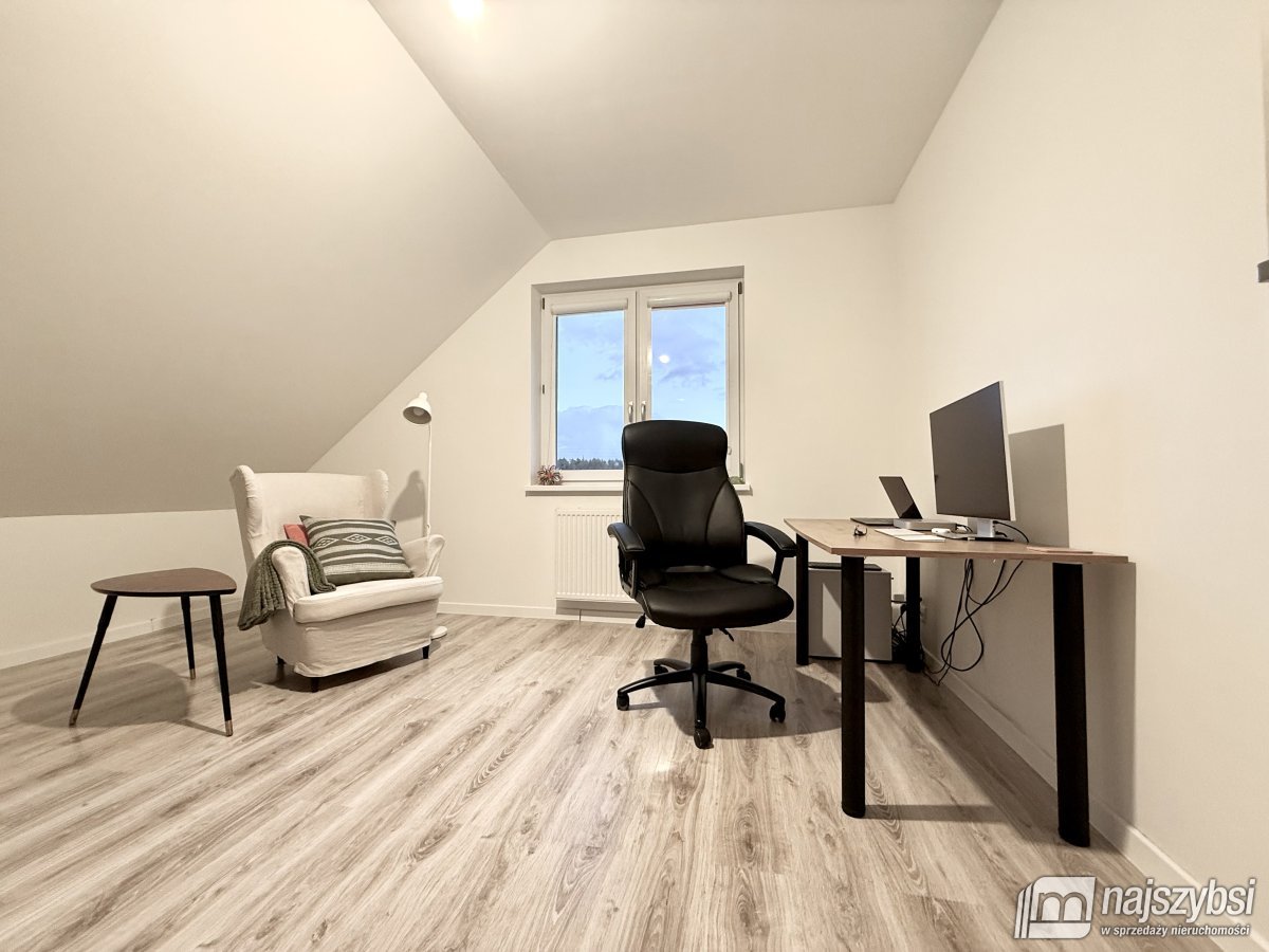 Zaleszczyce - piękny dom wolnostojący
 (14)