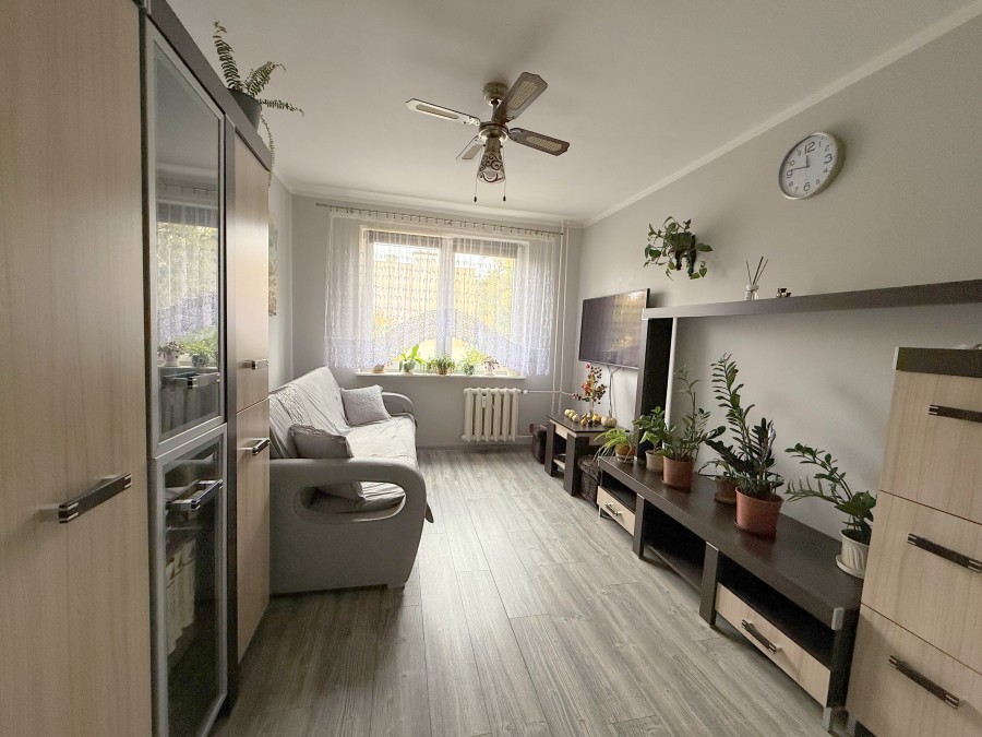 Kawalerka z balkonem - os.Lotnisko (2)