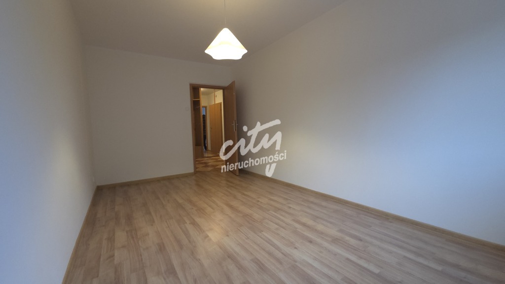 Przestronne, 2-poziomowe mieszkanie 4-pokojowe (12)