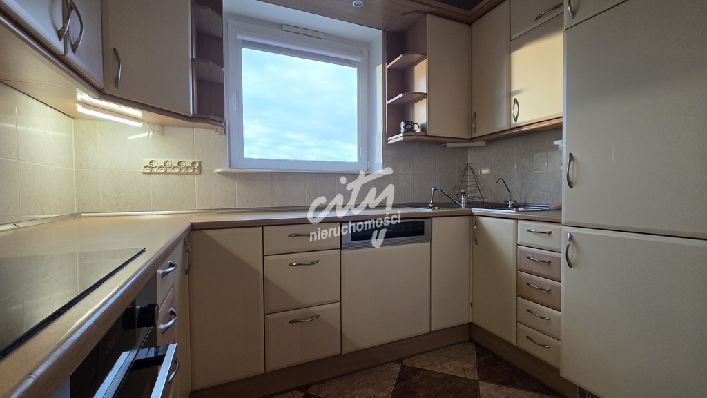 Przestronne, 2-poziomowe mieszkanie 4-pokojowe (5)