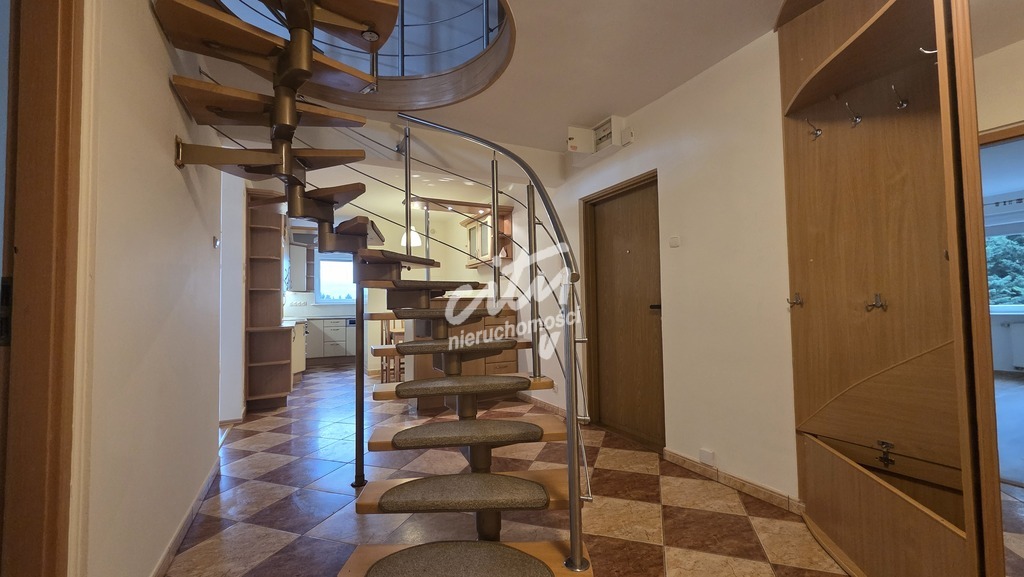 Przestronne, 2-poziomowe mieszkanie 4-pokojowe (16)