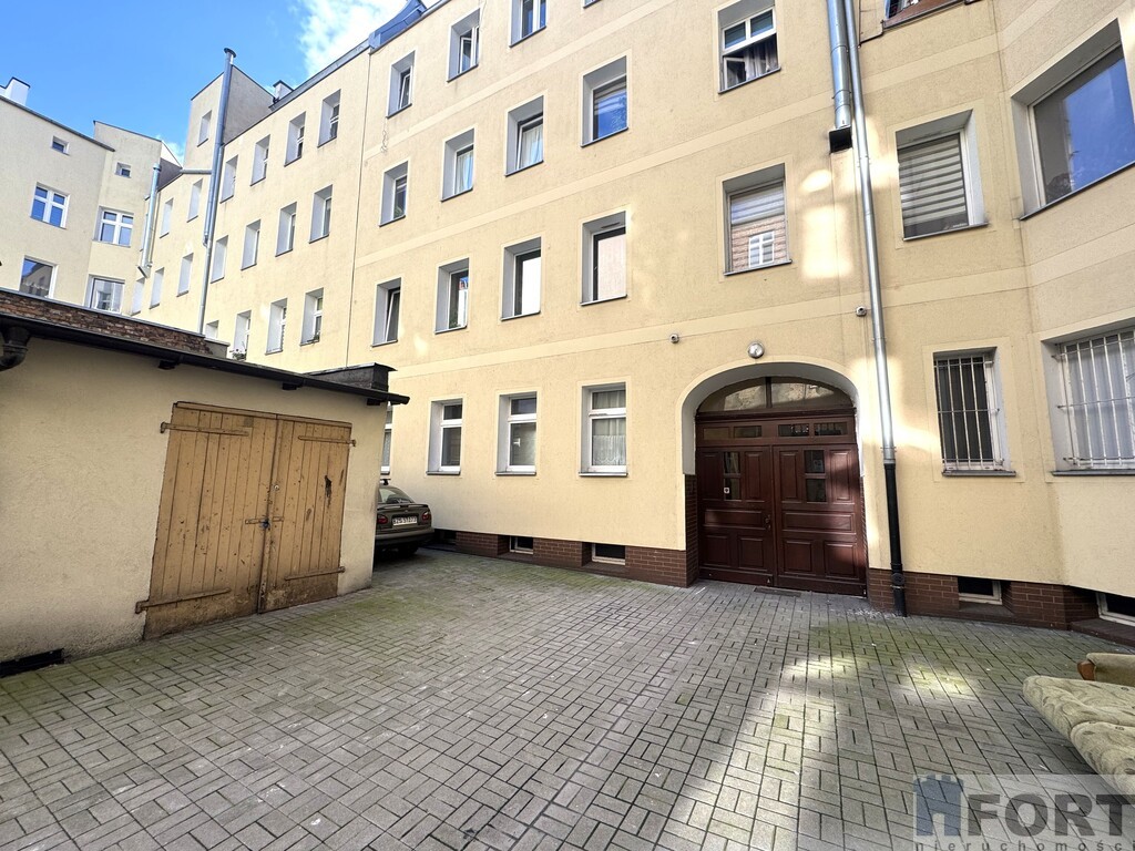 Na sprzedaż 2 kawalerki połączone w jeden lokal ! (3)