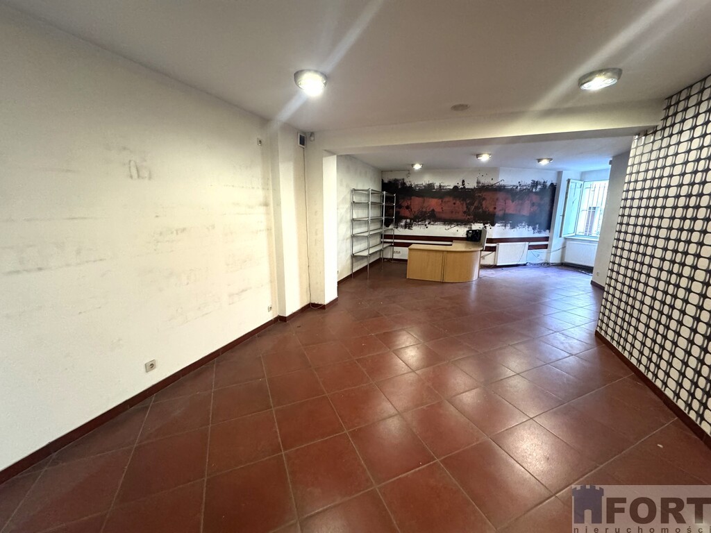 Na sprzedaż 2 kawalerki połączone w jeden lokal ! (5)