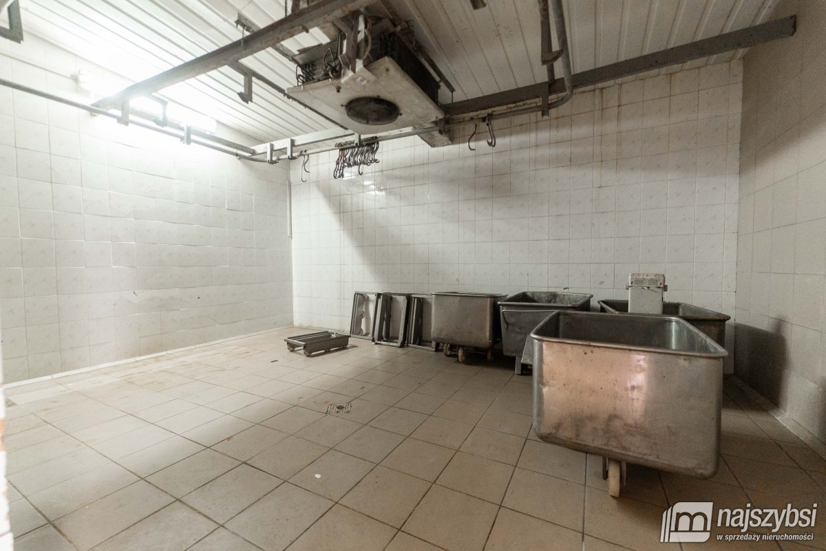 ŁOZICE - budynek przemysłowy po ubojni. (13)