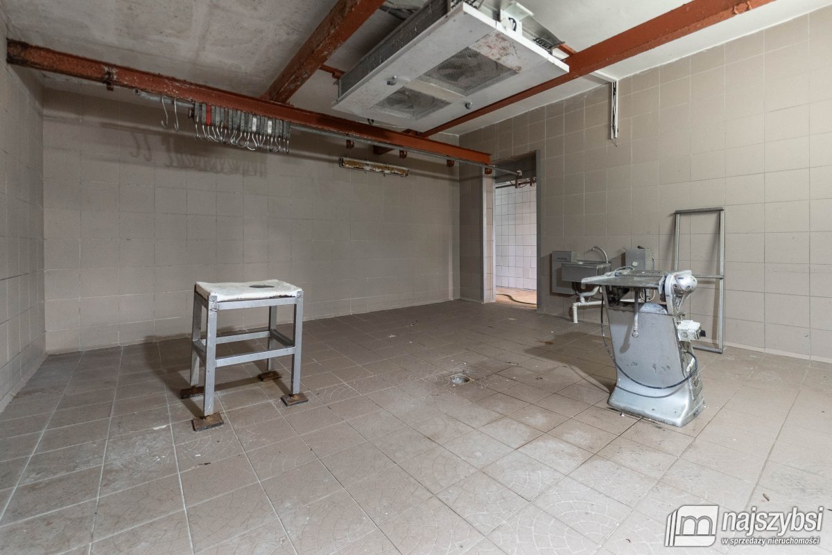 ŁOZICE - budynek przemysłowy po ubojni. (16)